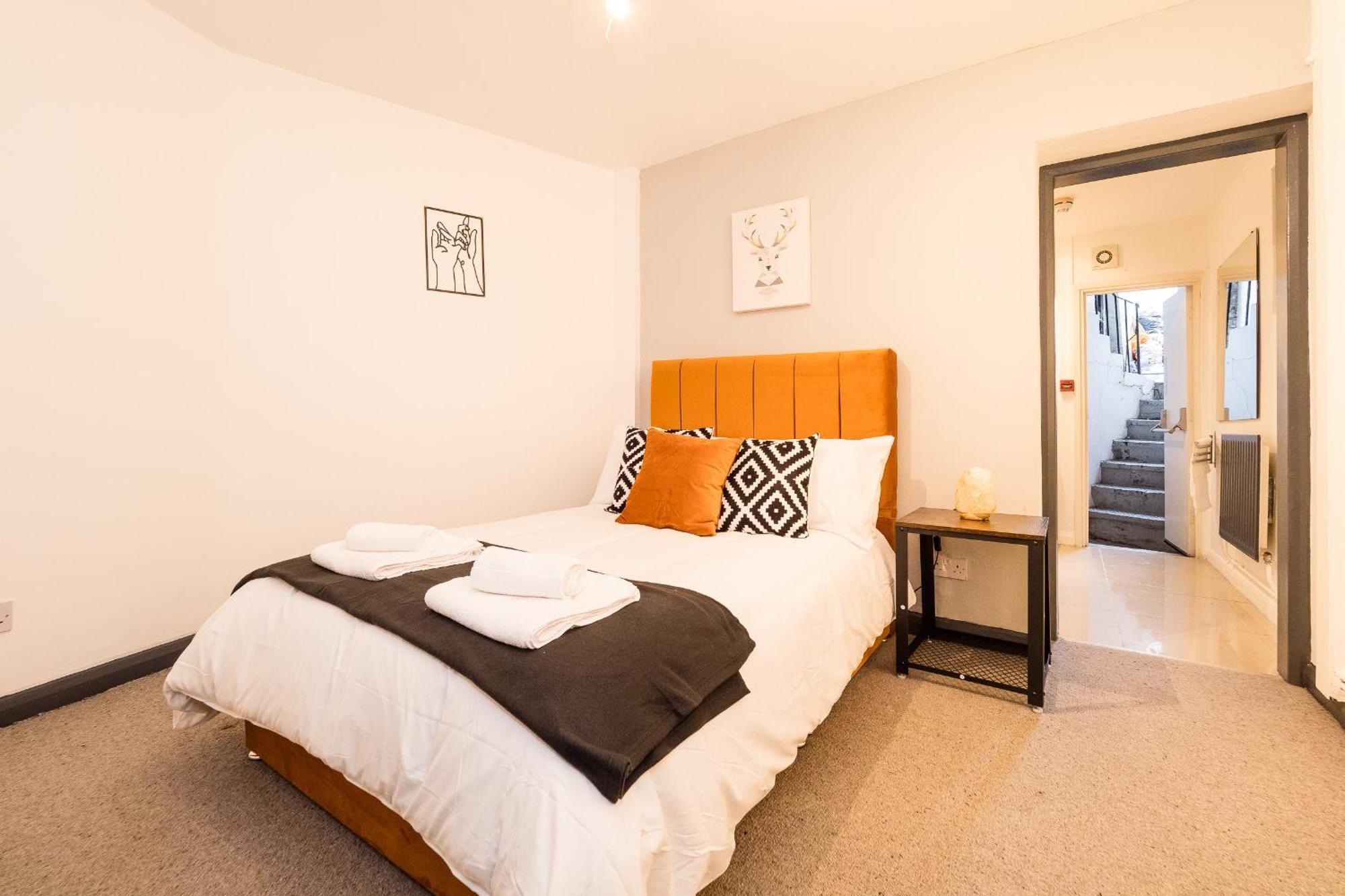 Spacious 6 Ensuite Bedroom House In Central London Exterior photo